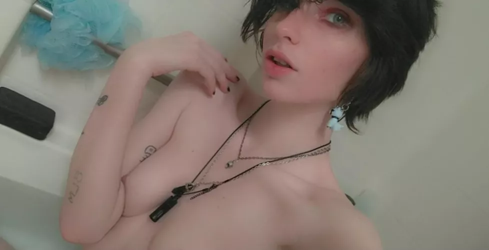 Who's gonna be the fucker who beats me in Mario Kart 7, 3DS version? by feetiecutie