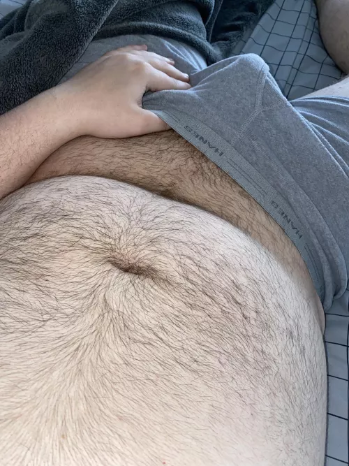 Who’s gonna start sucking me off? by xcub214