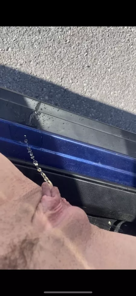 Who’s into public peee 😜💦 by mamakal16