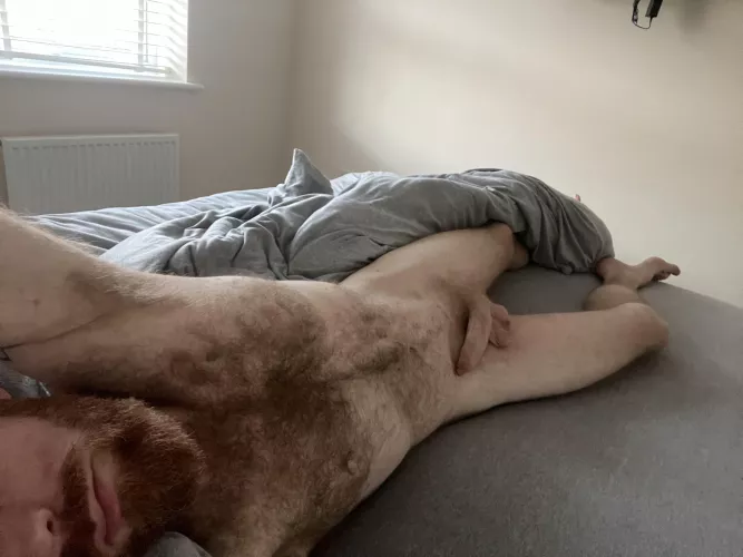 Who’s joining me? My plan is not to move from bed all day! by gbrad1983