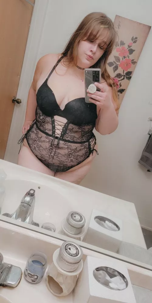 Who's joining me tonight? 😘 by lynn2654