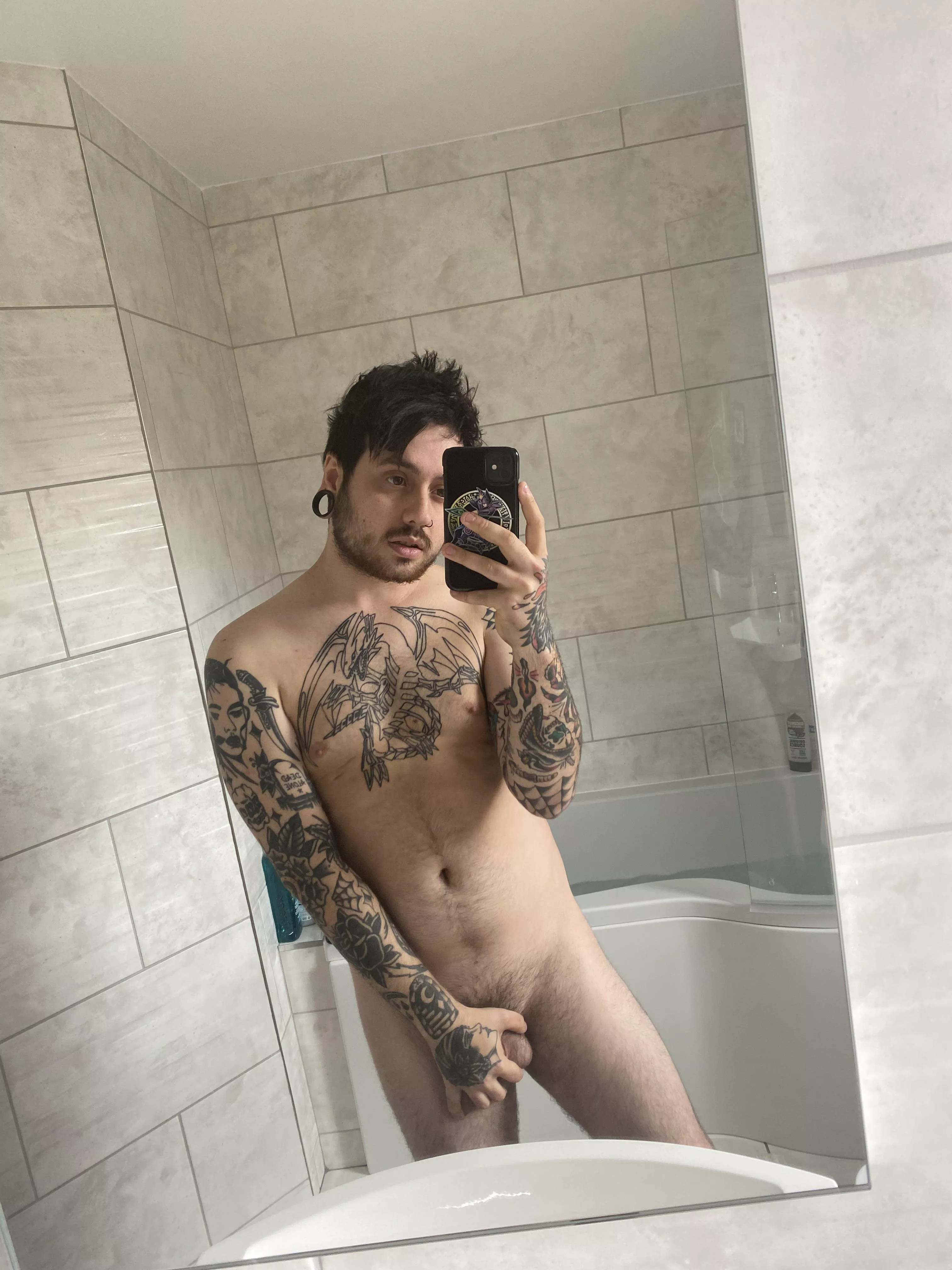 Who’s joking me in the tub posted by Jacksixx666