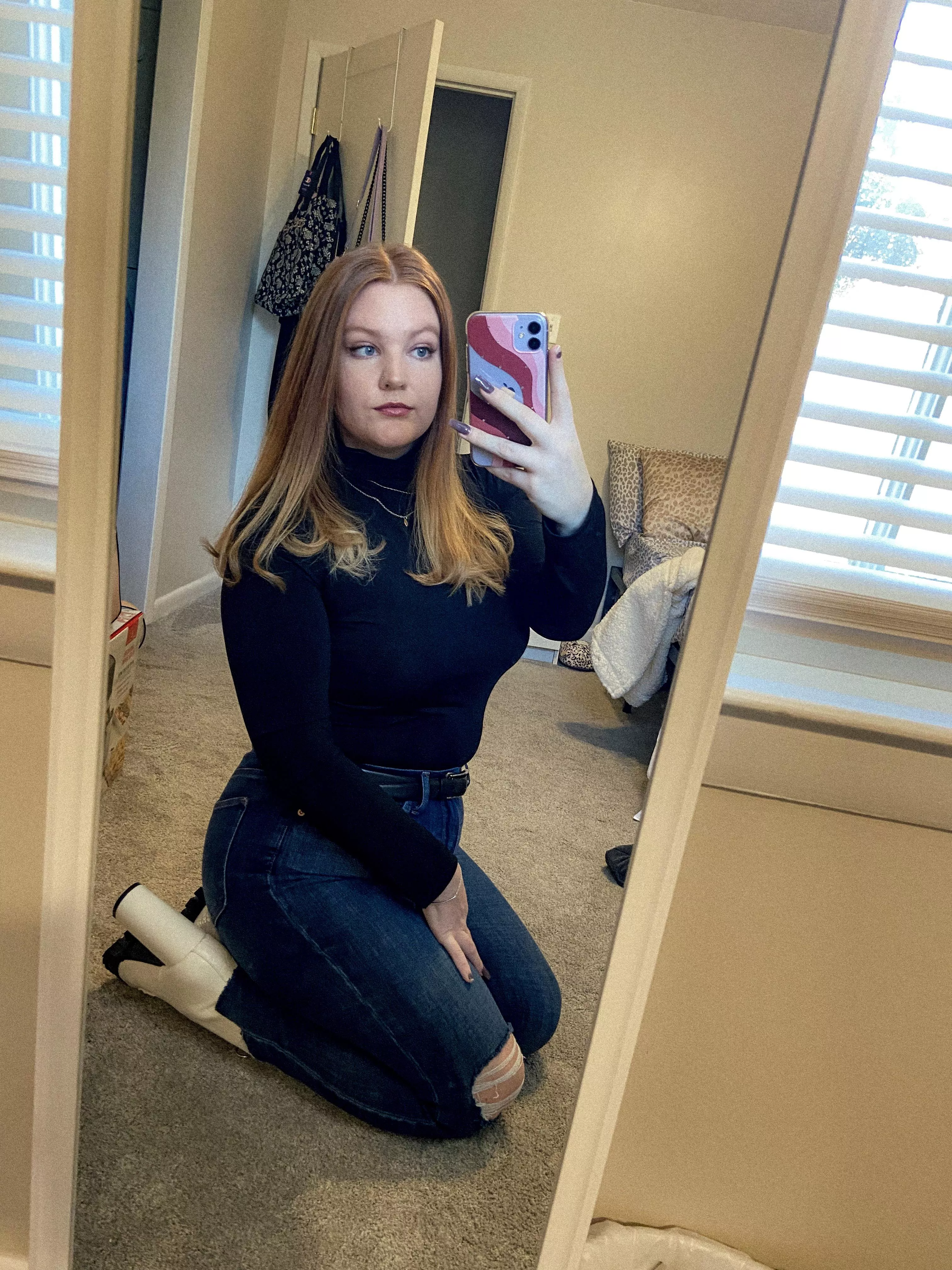 Who’s letting a sweet girl like me, laugh at their useless clits in a session? 🤣 [domme] posted by redheadfootie