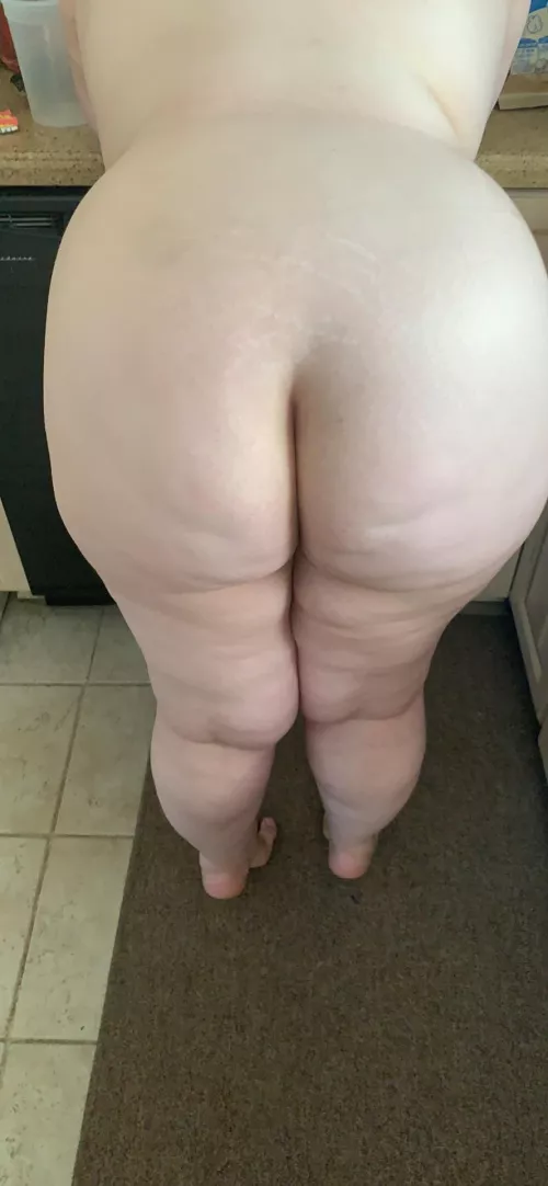 Who’s ready for breakfast? 😏 by kinkylurking