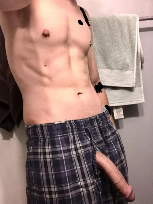 Who’s ready for the weekend! by Littlebi-twink