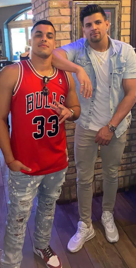 Who’s the top? by papawyld