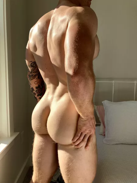 Who’s trying to hit legs? by LevLieben