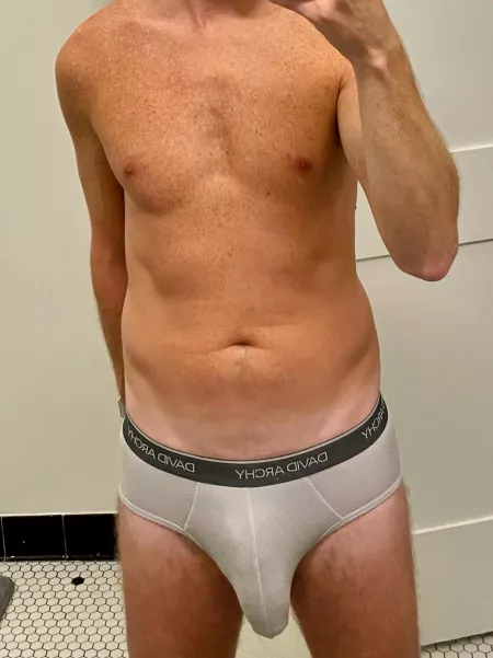 Who’s trying to make me throb? by stmr