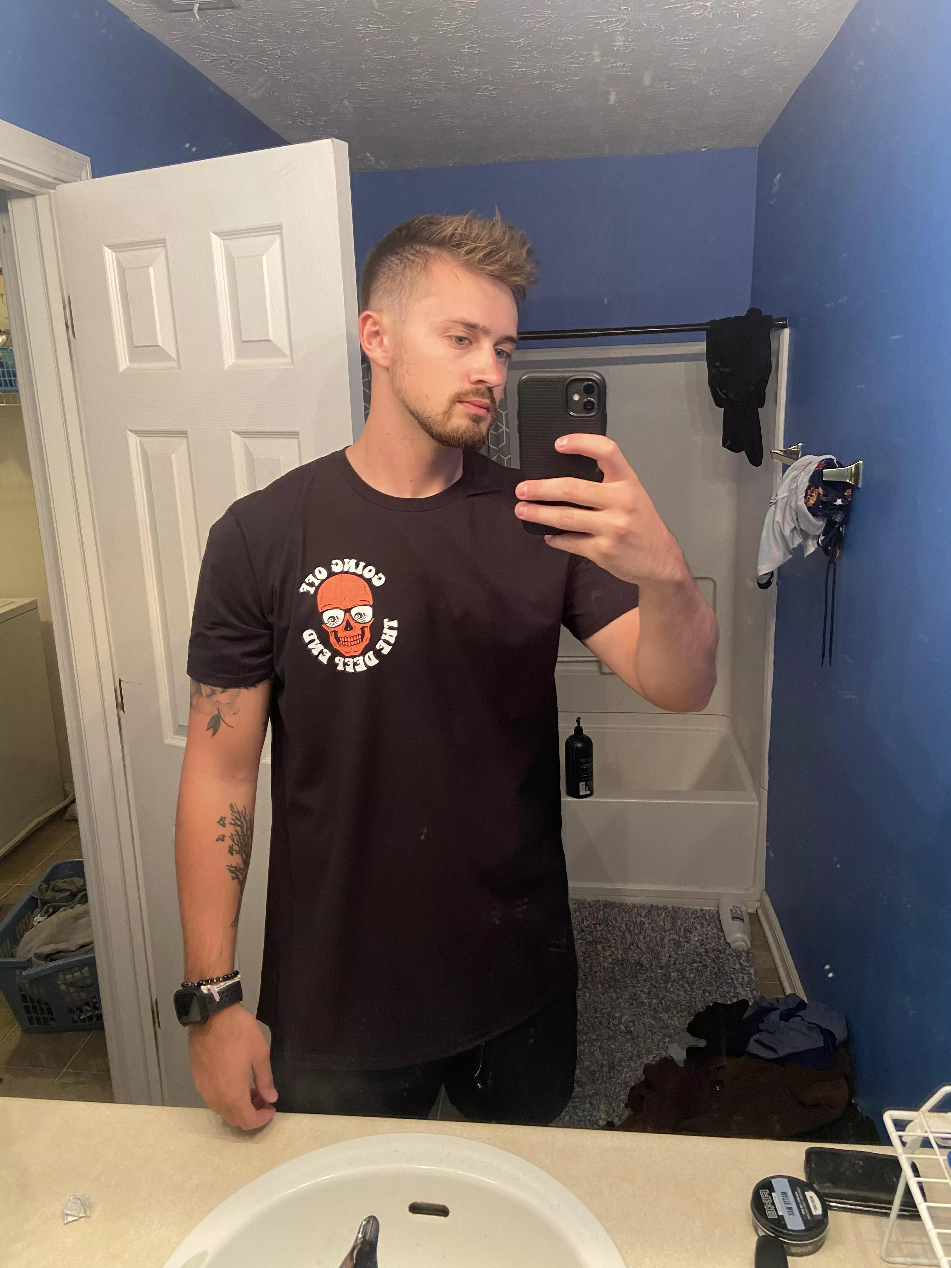 Who’s up 😈 posted by Current-Photograph36