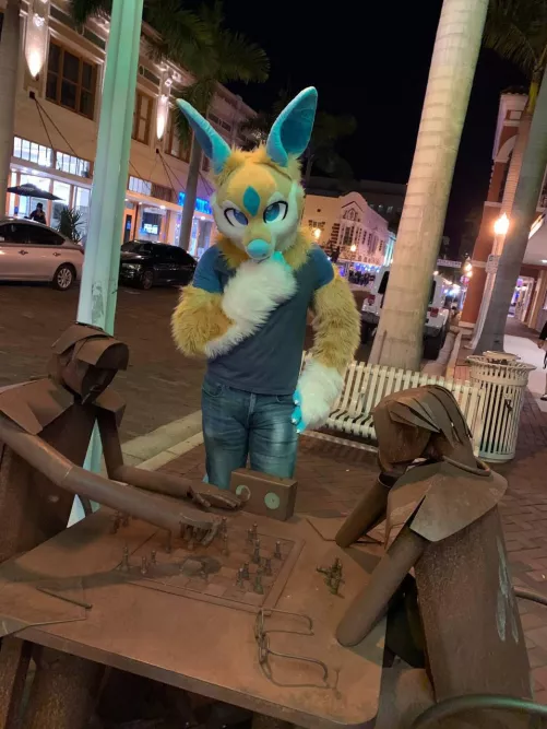 ♟ Who’s winning tho? ♟ by MoistFabric