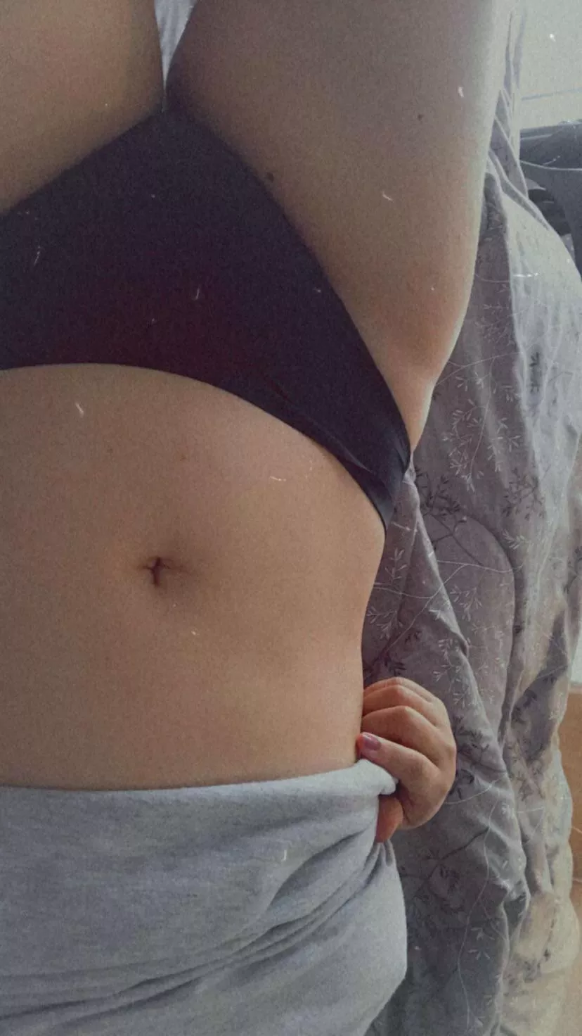 Why am I feeling so hot in winter ? 🤨 posted by asianmiilf