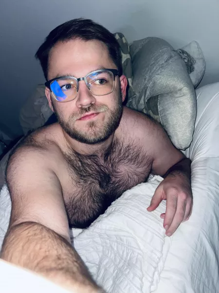 Why am I up. 😅 I hope everyone’s having a good night! by TrippyWhippyIII