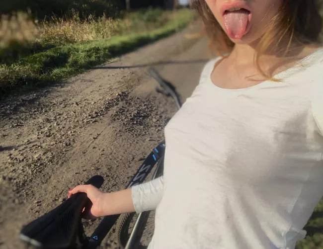 Why everything reminds me of you? by littlebabyeva