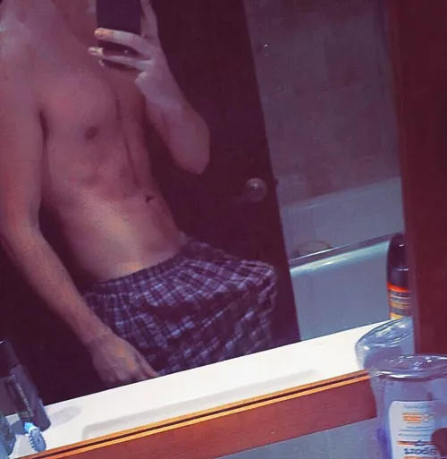 Why I don’t normally wear loose boxers :) by jb647