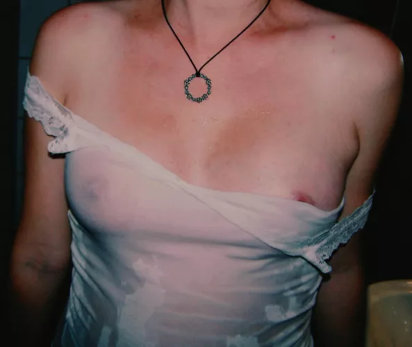 Why water is so sexy by zifes