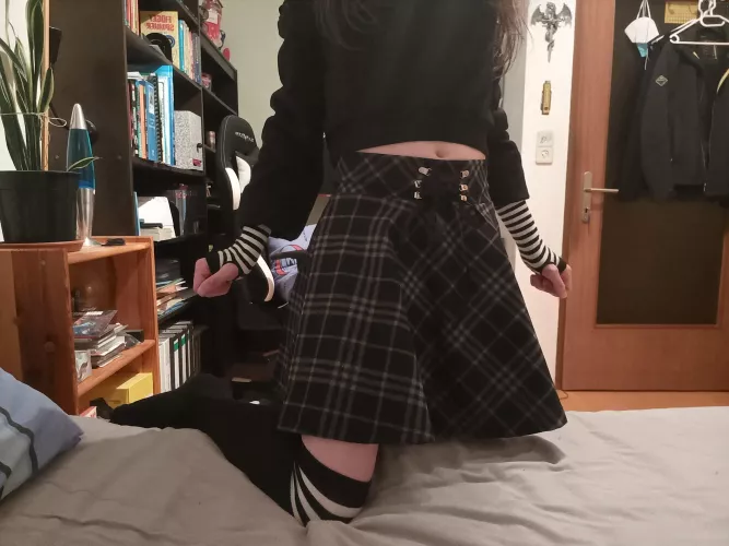 ~ why you on my bed? grrrrr ~ by SmoothBoyJulian