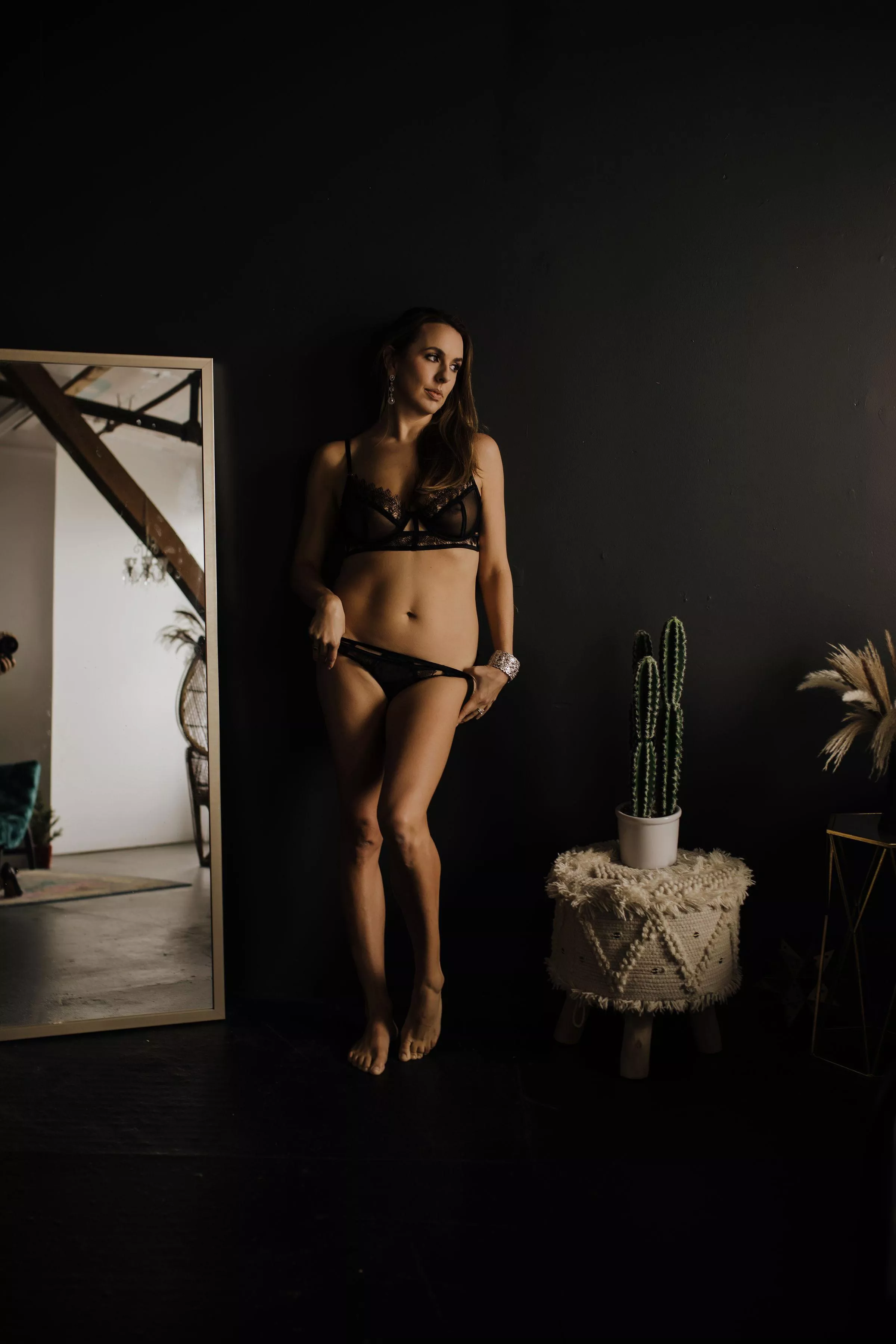 Wife and mom of 3. Tell her if she is still got it? posted by Painkiller3528