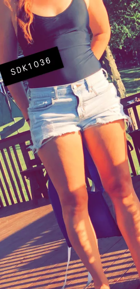 Wife in shorts 🤤. Hope you like! by SDK1036
