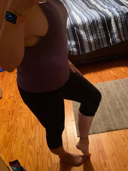 Wife leggings and side boob anyone ? by Sockcum