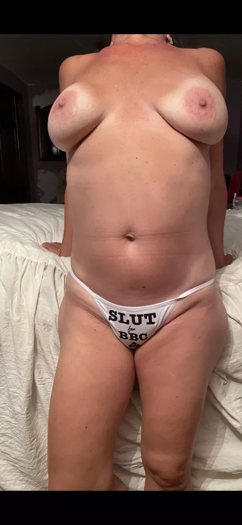 wife looking for a bbc to play with online and possibly make her bull dm if intrested by exceptionaltaste777
