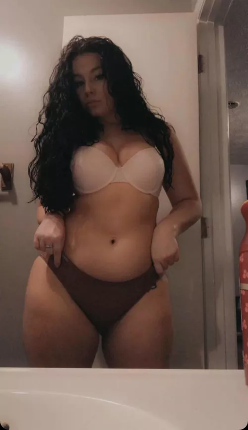 Wife, no kids! Who can entertain me! by mspeaches57