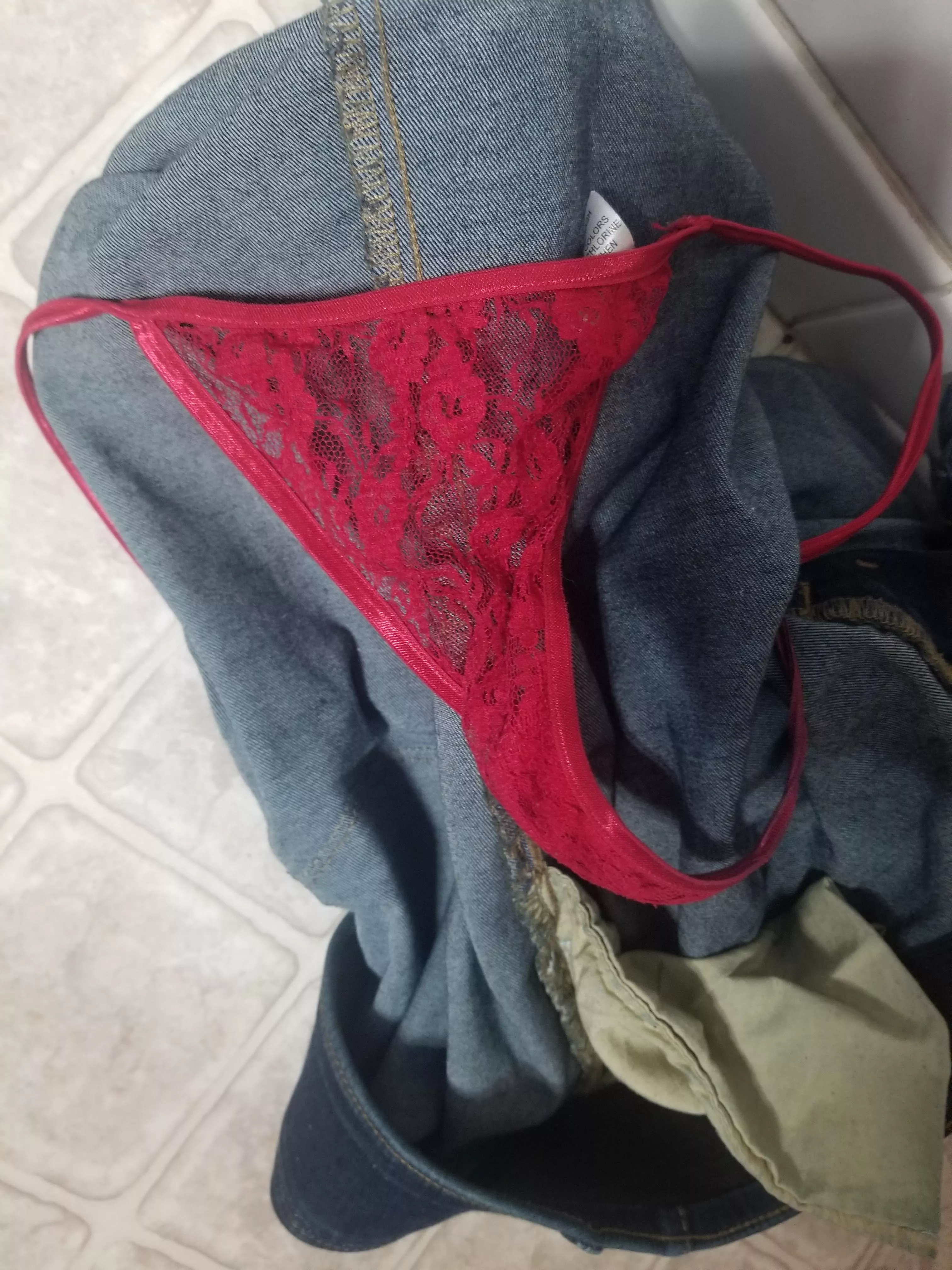 Wifes Dirty Thong posted by racinzach7