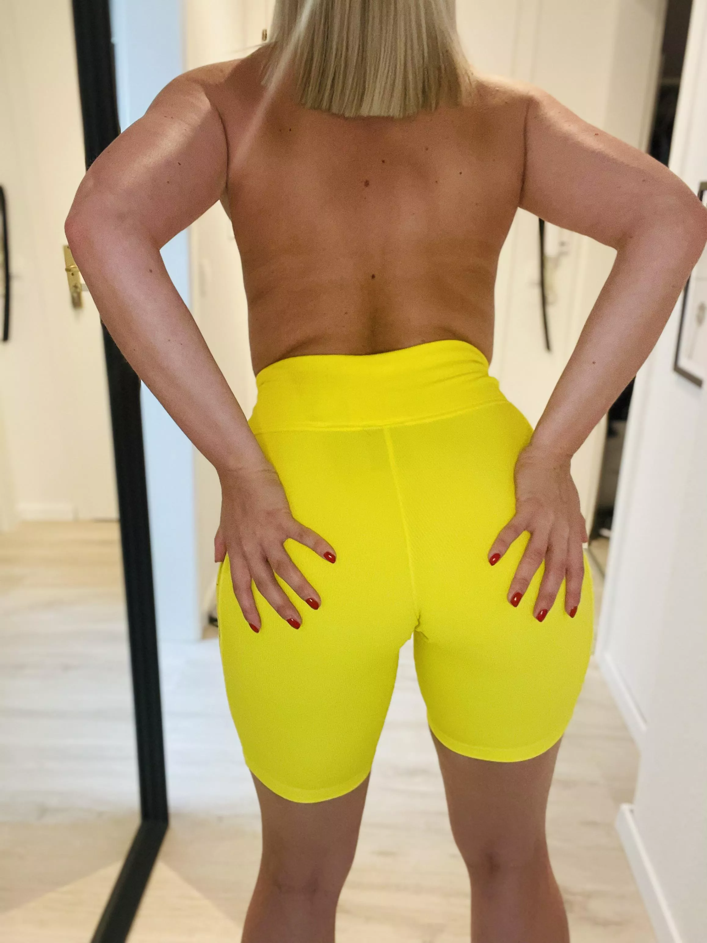 Wifey or Fuckdoll? posted by Lovelylena3