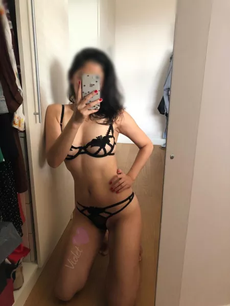 Will be late home tonight but the wife needs company, would you fuck her in the meantime? 🔥🔥 by Js_sj90