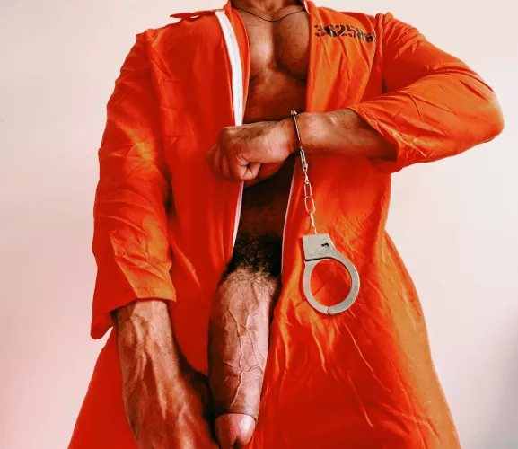 Will u ever help prisoners? by yusha_abs9