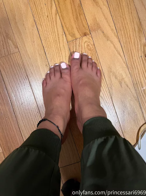 Will you break No Nut November for these toes? by PrincessAri6969