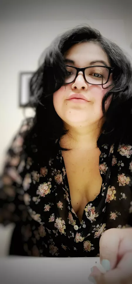 Will you help me relax after a busy day? by Divaluscious_b