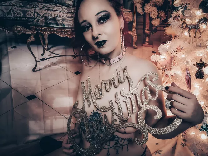 Will you unwrap me? by kinkqueen13x