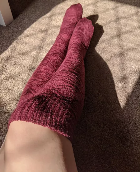 Winter is coming, stay warm between my thighs ❤️ by DarlingArches