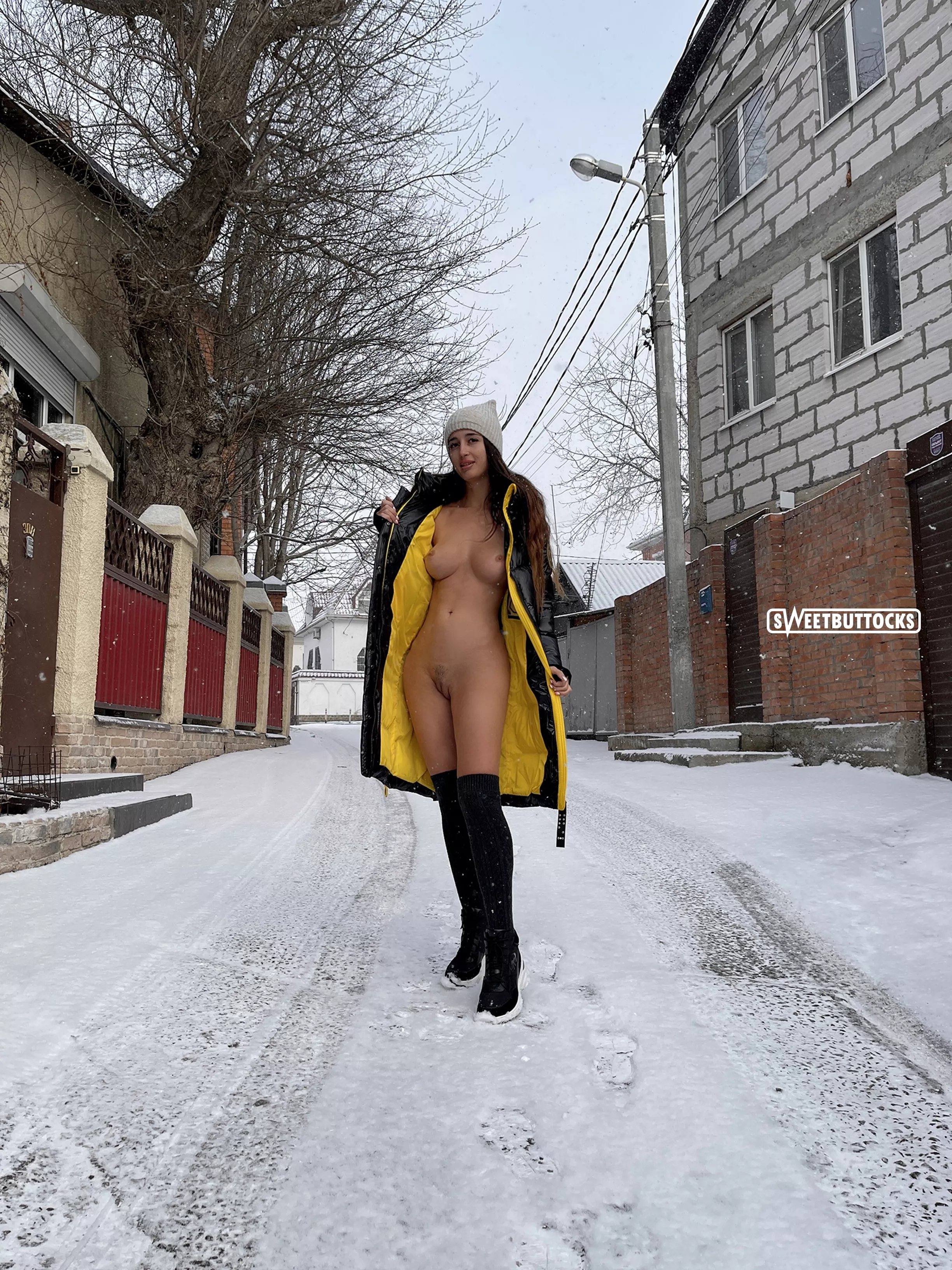 Winter time! posted by sweetbuttockss