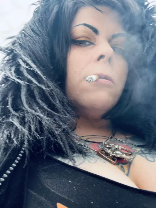 Winter witchy vibes🦇🖤💋 by Vfevers