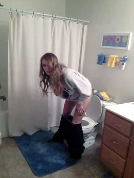 Wiping while standing by CatpainTpyos