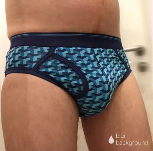 Wish I had a bigger bulge, what do you think? by speedoaway