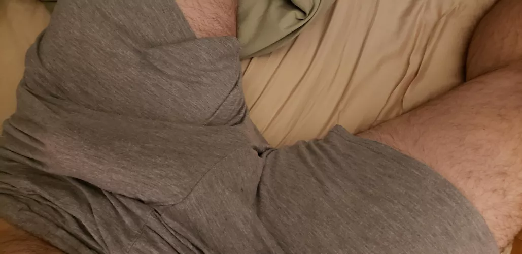 Wish I had a helping hand! by BiLowHangers47