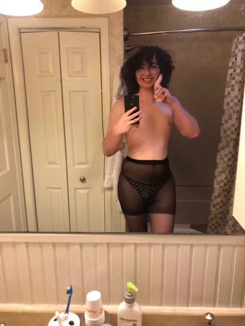 Wish I had more cocks smacking my face by sissyserahhh