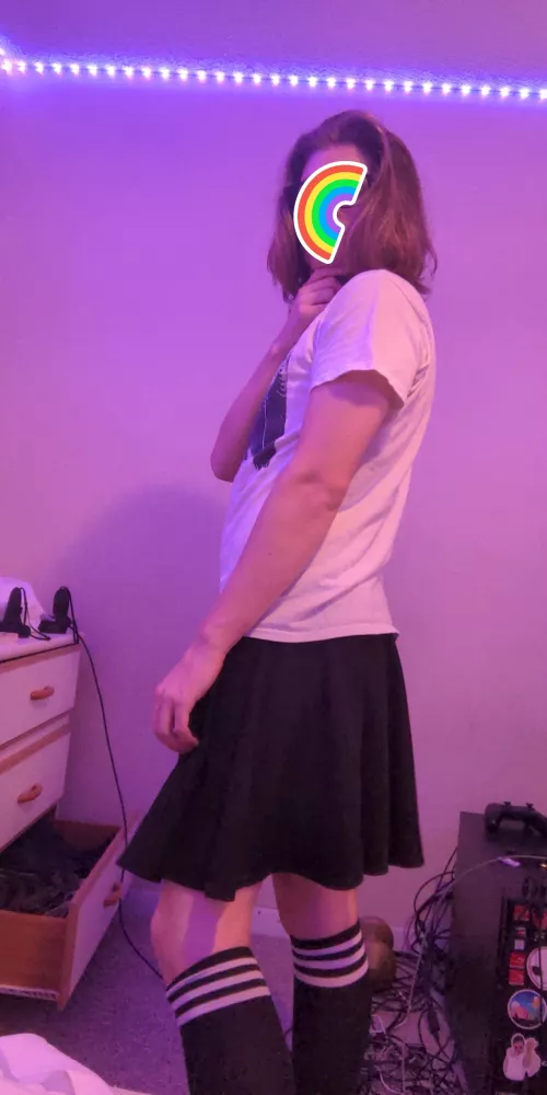 Wish I had more fem clothing but I broke by Slosaktig