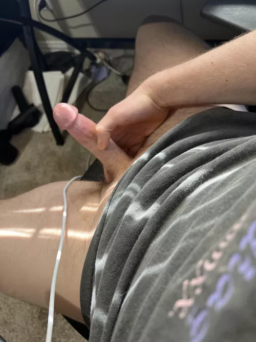 Wish I had someone to play with my dick while I’m working, DMs open by jtex69