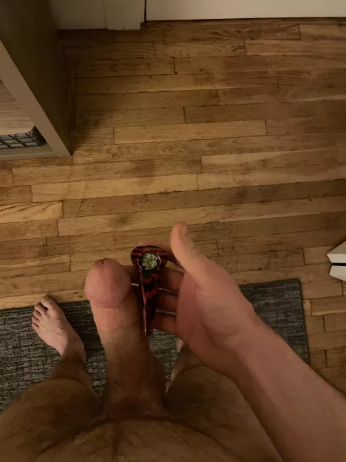 Wish I had someone to suck on [M]y pipe by jwstrjoe