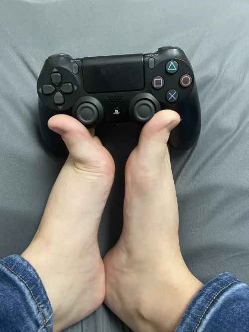 Wish I had something else to play with~ (S) by Trisfeets