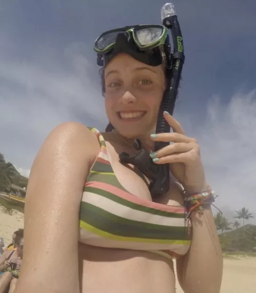 Wish i was her snorkel by peepster2