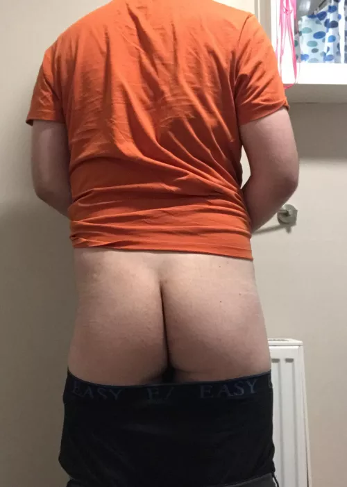 Wish my butt was a bit more plump, but hopefully this fits in here 🍑🙂 (29 Bi) by DuskTread101