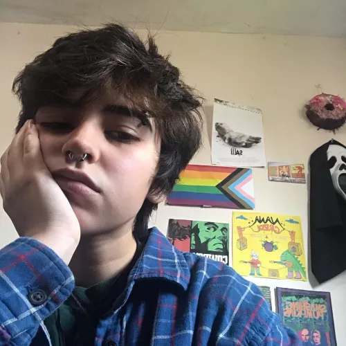 wish my hair was longer /; by crustxc