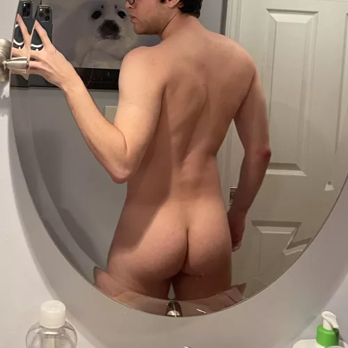 Wish my mirror was a bit bigger 😅 by triforceofnudes