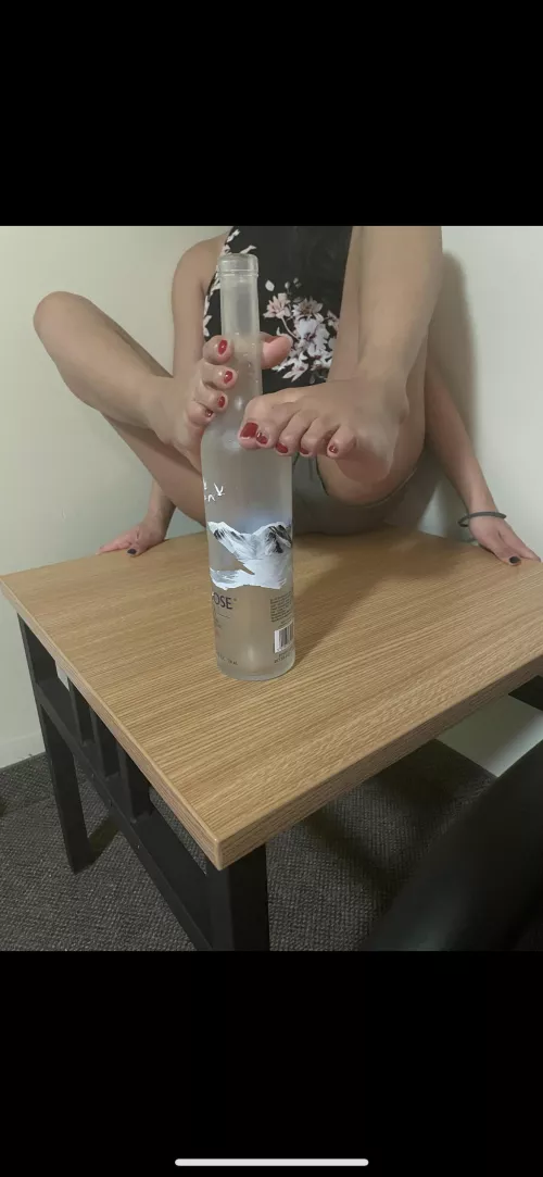 Wish there was something else between my toes 🍆💦😉 by smoldirtyfeet