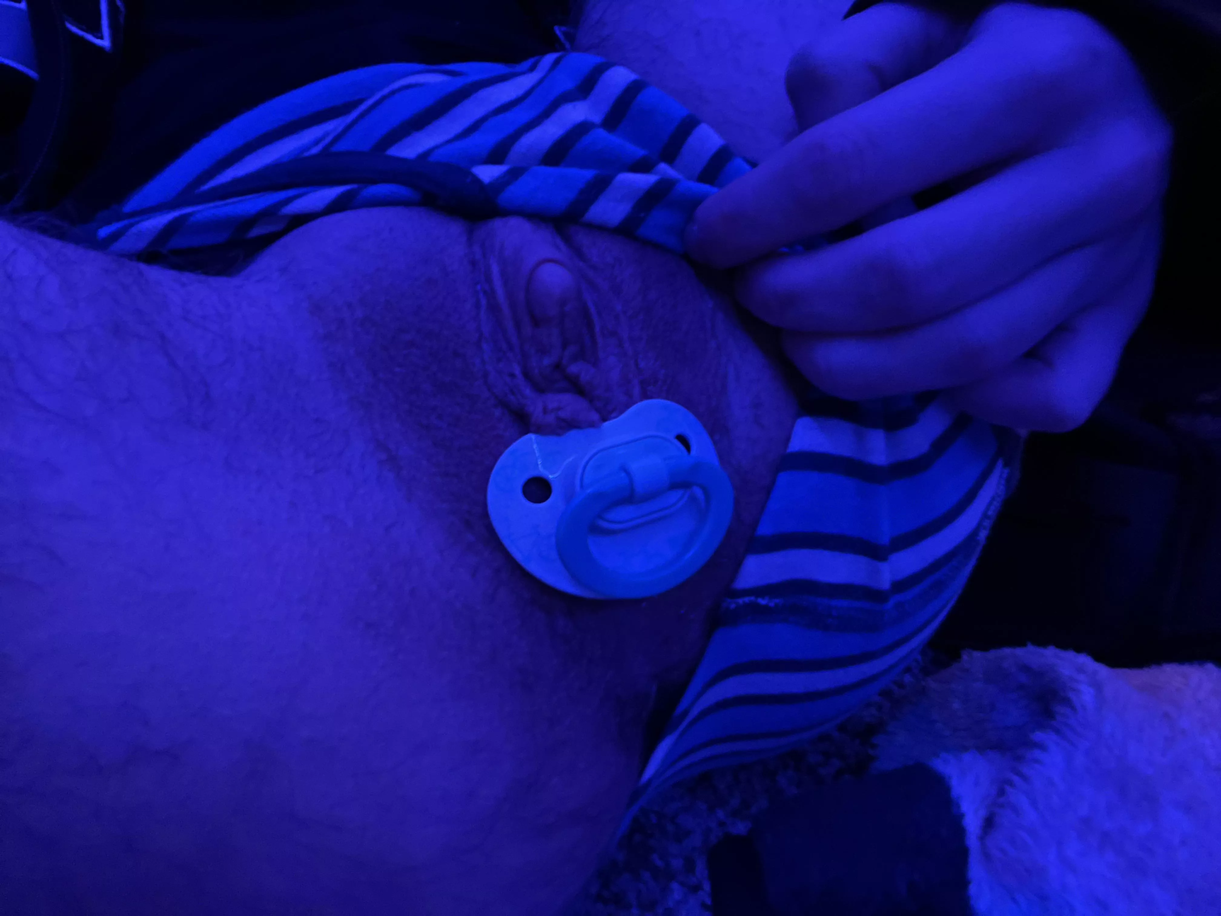 wish there were more pictures like this posted by evxnx