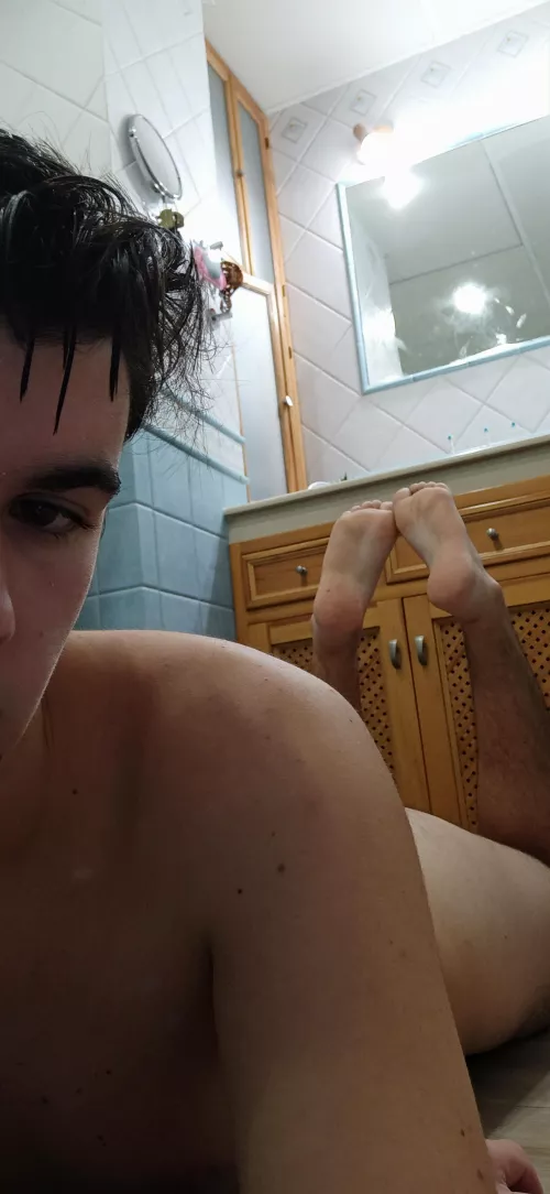 Wish you were here with me by Feetlover1100